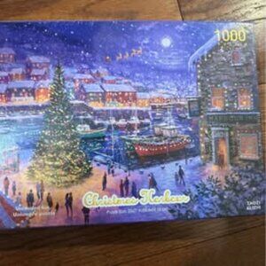 Christmas Puzzle - 1000 pieces - new‎ and sealed - includes poster